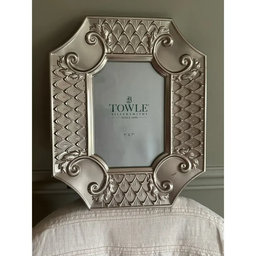 Vintage silver plate photo frame by Towle Silversmiths ornate metal 5x7”